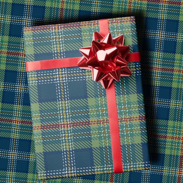 Klassischer Weihnachtskariert Stilvolles Grün & Na Geschenkpapier (Von Creator hochgeladen)
