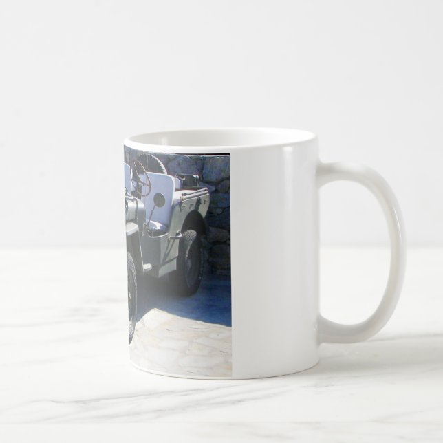Klassischer Willys Jeep. Tasse (Rechts)