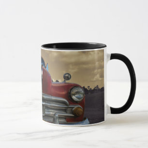 Klassisches amerikanisches Auto in Vinales, Kuba Tasse