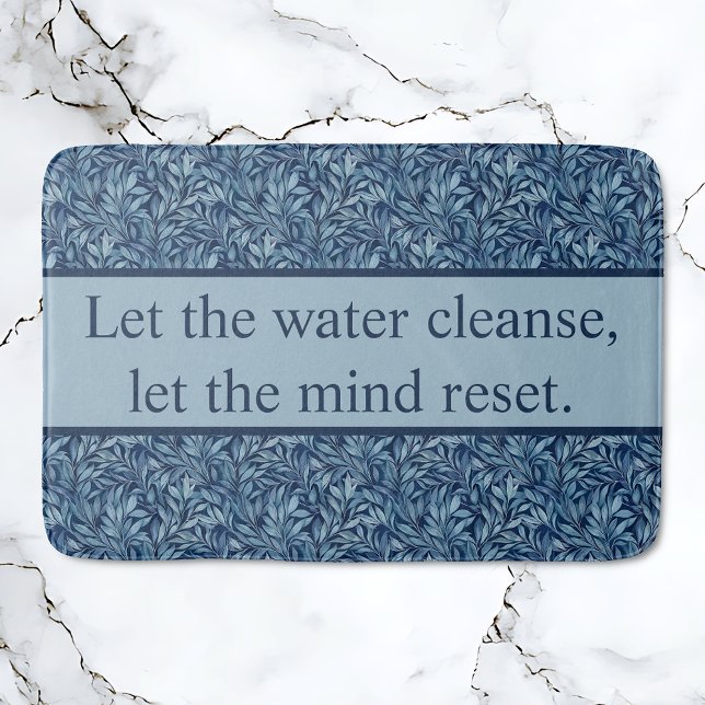 Klassisches botanisches Zitatmuster Badematte (Classic Art Nouveau Botanical Blue Bathmat. Let the water cleanse, let the mind rest.)
