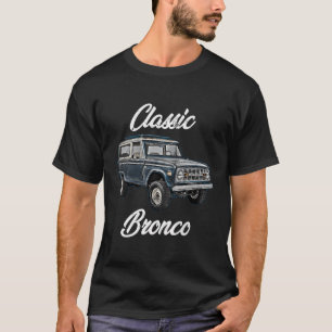 Klassisches Bronco Pferd auf LKW Aufgehobener Plat T-Shirt