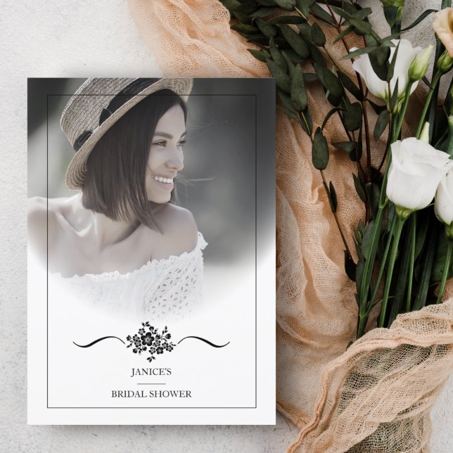 Klassisches Chic Typografy Script-Brautparty Einladung (Von Creator hochgeladen)