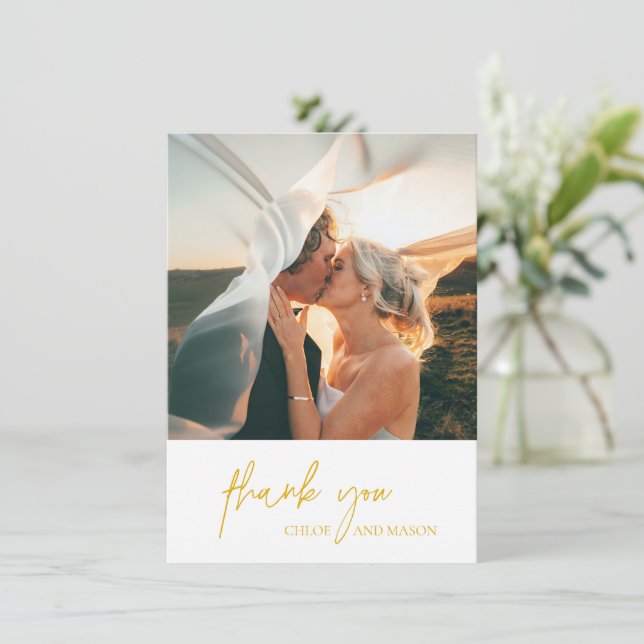 Klassisches Gelbes Foto Elegante Hochzeit Dankeskarte (Stehend Vorderseite)
