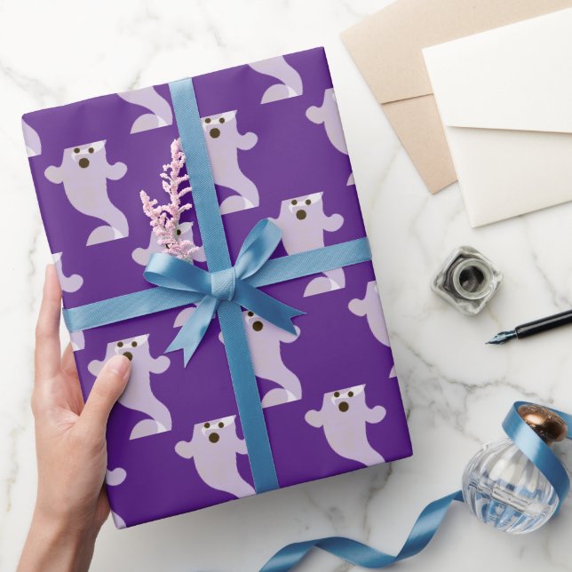 Klassisches Ghost-Muster auf Lila Geschenkpapier (Schenken)