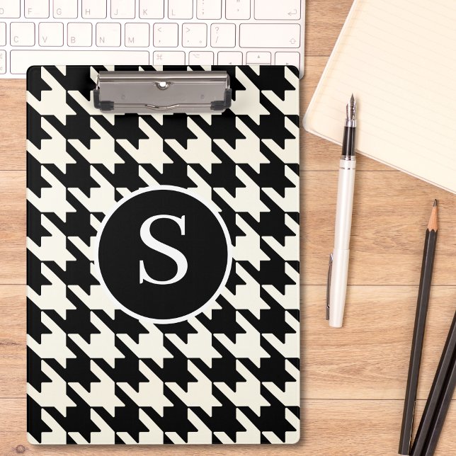 Klassisches Hahnentrittmuster Schwarz-Weiß-Monogra Klemmbrett (Von Creator hochgeladen)