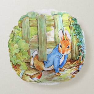 Klassisches Kaninchen unter dem Zaun Rundes Kissen