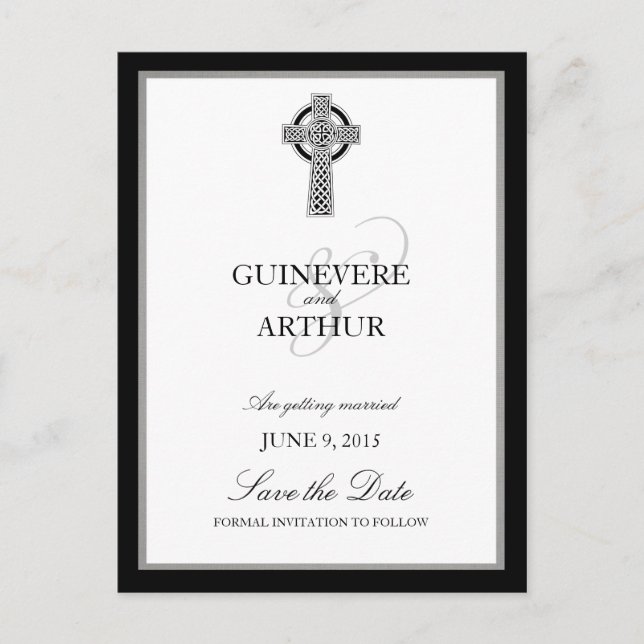 Klassisches keltisches Cross-Hochzeit rettet das D Ankündigungspostkarte (Vorderseite)