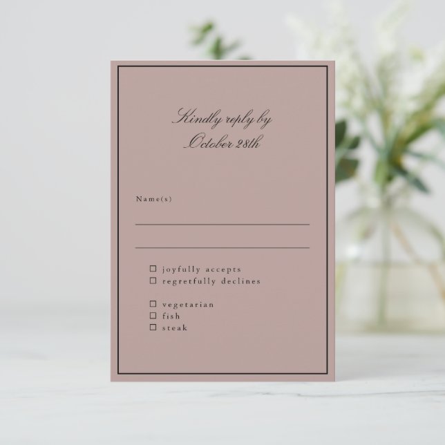 Klassisches Mauve Script RSVP Karte (Stehend Vorderseite)