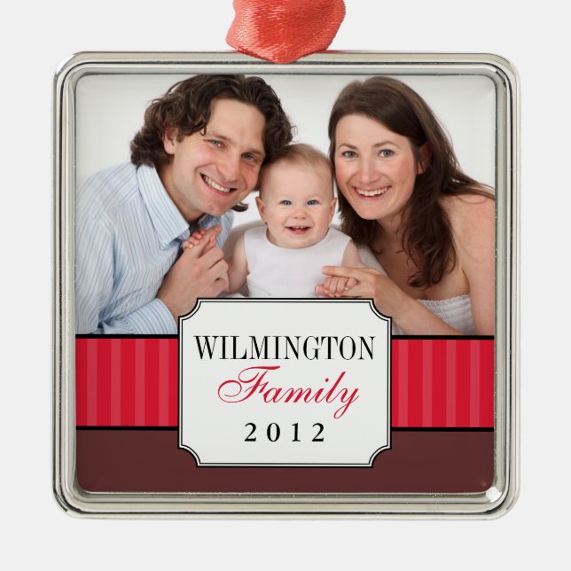 Klassisches Portrait Rote Streifen Band Weihnachts Silbernes Ornament (Vorne)