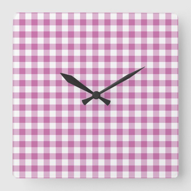 Klassisches Rosa und Weiß Gingham Muster Quadratische Wanduhr (Vorderseite)