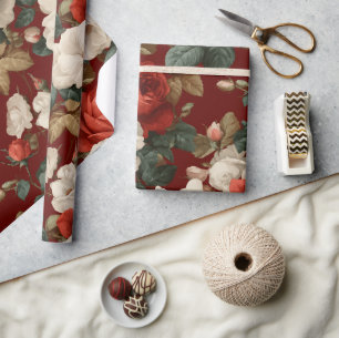 Klassisches rotes Rosen weißes Blumenmuster Geschenkpapier