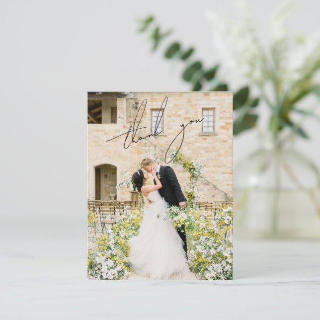 Klassisches Schwarz-Weiß-Foto Elegante Hochzeit Dankeskarte (Stehend Vorderseite)