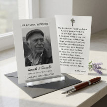 Klassisches Schwarz-Weiß-Foto-Kreuz-Gedenkblatt