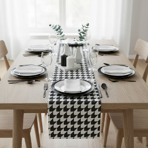 Klassisches schwarzes Houndstooth-Muster Kurzer Tischläufer