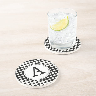 Klassisches schwarzes Houndstooth-Muster Monogramm Getränkeuntersetzer