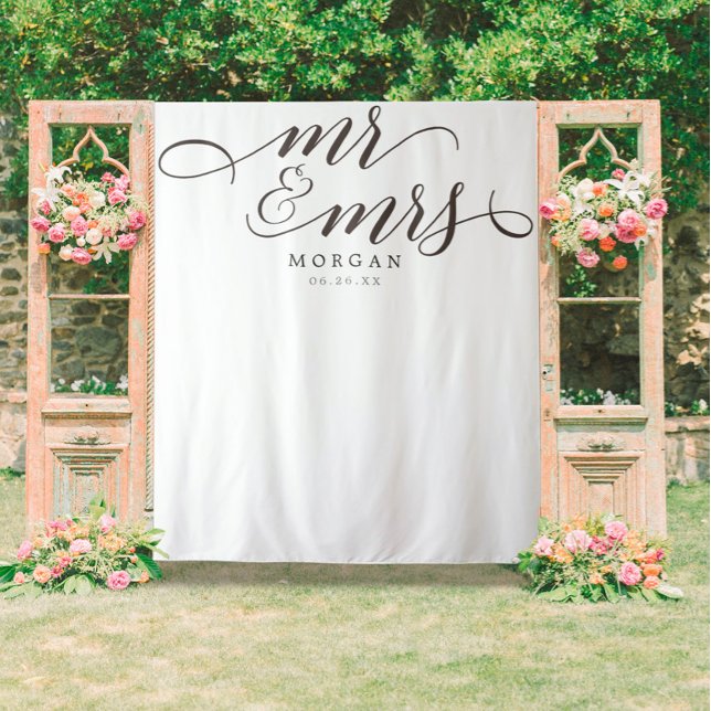Klassisches Script Mr. & Mrs. Wedding Backdrop Ban Wandteppich (Von Creator hochgeladen)