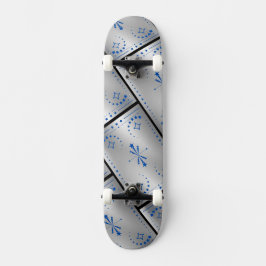 Klassisches Silber Skateboard