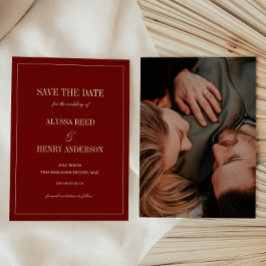 Klassisches Skript Weinrotes Hochzeitsfoto Save The Date