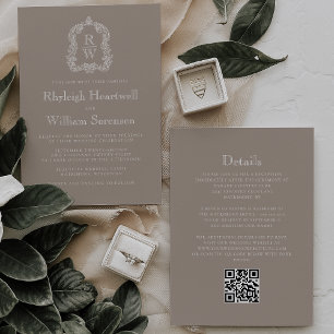 Klassisches Taupe-Monogramm-Wappen-QR-Code-Hochzei Einladung
