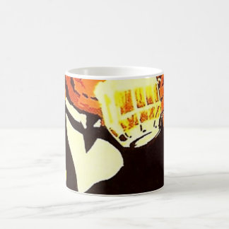 Klatschen Sie Biere Tasse