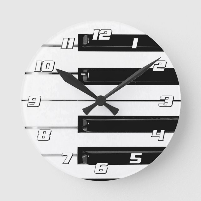 Klaviertasten mit Zahlen Runde Wanduhr (Vorderseite)
