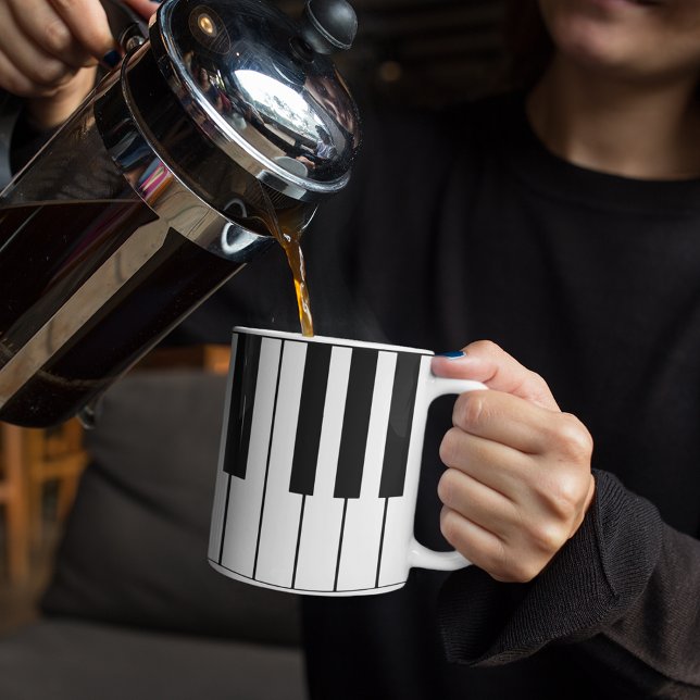 Klaviertasten zum Thema Musik Kaffeetasse (coffee and piano)