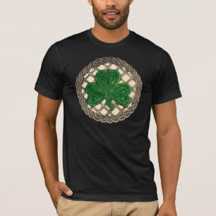 Kleeblatt, Gitter und keltische Knospen auf beigem T-Shirt