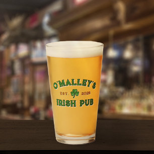 Kleeblatt Name Jahr etablierte Irish Pub Glas