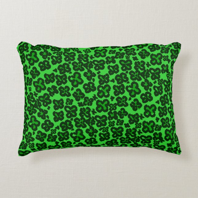 Kleeblatt Shaped Leopard Print für Saint Patrick's Dekokissen (Vorderseite)