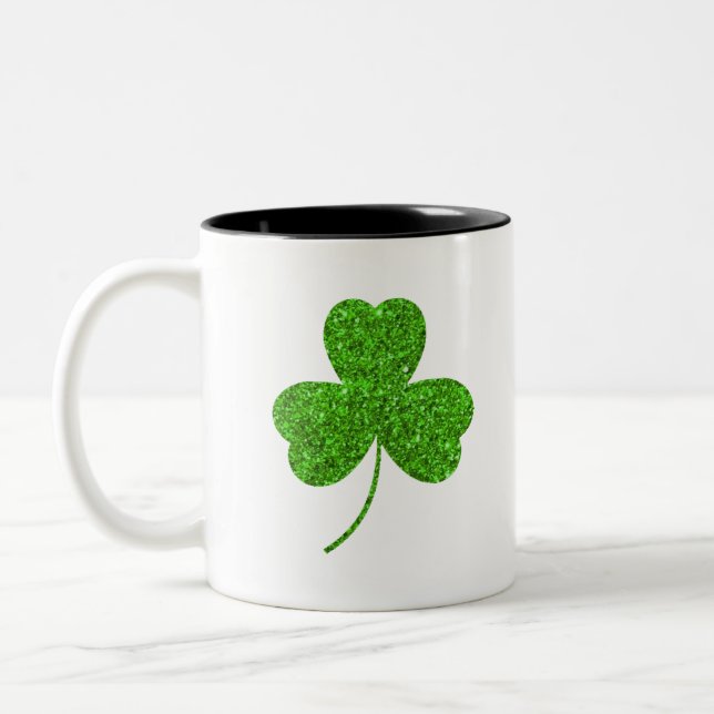 Kleeblatt St. Patrick's Day Zweifarbige Tasse (Links)