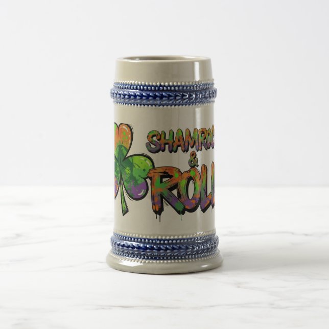 Kleeblatt und Roll St. Patrick's Day Bierglas (Mittel)