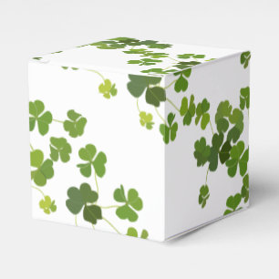 Kleeblattblumenstrauß, St Patrick Tag Geschenkschachtel