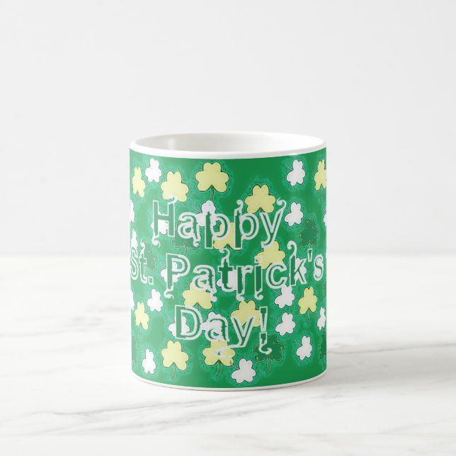 Kleeblätter an St Patrick Tag Tasse (Mittel)