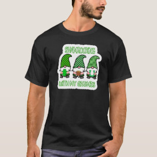Kleeblätter mit meinen Gnomen sind Patricks Men Wo T-Shirt