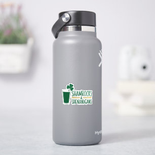 Kleeblätter & Schabernack: St. Patrick's Day Desig Aufkleber