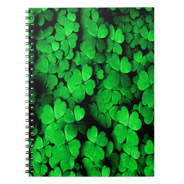 Kleeblätter und Herz St. Patrick's Day Green Notizblock (Vorderseite)