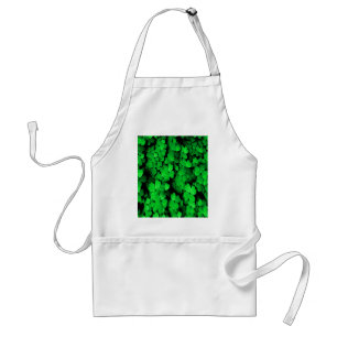 Kleeblätter und Herz St. Patrick's Day Green Schürze