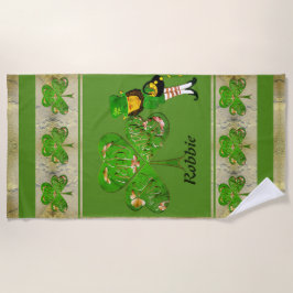 Kleeblätter und Leprechaun Strandtuch