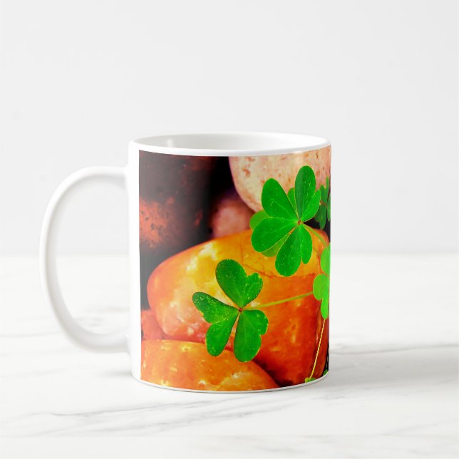 Kleeblätter und Steine Kaffeetasse (Links)