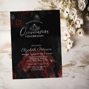 Kleid, silbernes Diadem, rote Rosen Quinceañera Einladung