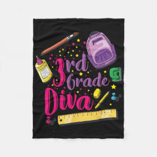 Kleidung für ein Mädchen der 3. Klasse Diva am ers Fleecedecke