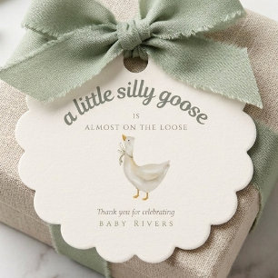 Kleine alberne Gans Hellgrüne Schleife Baby Shower Geschenkanhänger