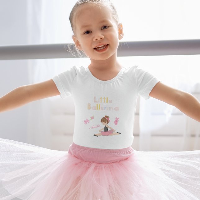 Kleine Ballerina Pink Ballettmädchen Name Kleinkind T-shirt (Von Creator hochgeladen)