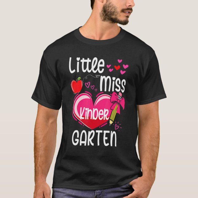Kleine Frau Kindergarten Erster Kindergarten T-Shirt (Vorderseite)