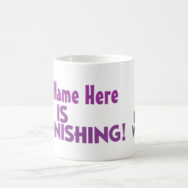 Kleine Frauen personalisierte ÜBERRASCHUNG! Tasse (Mittel)