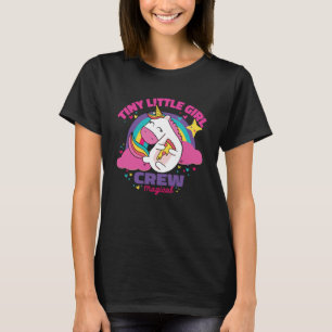 Kleine kleine Mädchen aus dem Unicorn Magical Yu T-Shirt