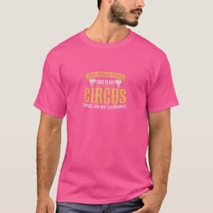 Kleine menschliche Tamer Zuhause Daycare Das ist m T-Shirt