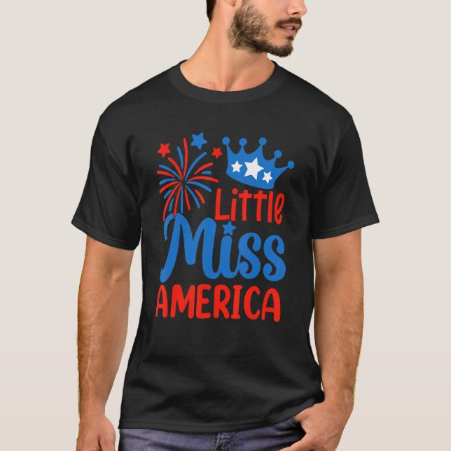 Kleine Miss Amerika 4. Juli Feuerwerk T-Shirt (Vorderseite)
