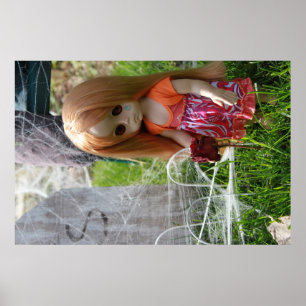 Kleine Miss No Name - Haunting Poster