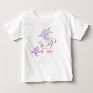 Kleine Prinzessin zieht Einhorn mit Kronenblumen a Baby T-shirt